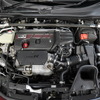 ホンダ・シビックタイプR FL5「カーボンエンジンカバー」「カーボンヒューズボックスカバー」＋「カーボンブレース」装着例