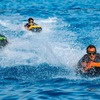 ランボルギーニとCAYAGOが共同開発した水中スクーター「SEABOB SE63」