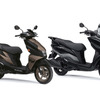 新色のスズキ アヴェニス125（左）とバーグマンストリート125EX