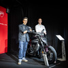 ドゥカティ プロダクトスポンサーのロッコ・カノーサ氏（左）とドゥカティジャパンのマッツ・リンドストレームCEO（右）
