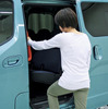 日産 NV200バネット、福祉車両を2車種設定