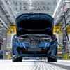 ハンガリーのデブレツェン工場で新型BMW『iX3』の量産を10月末に開始