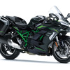 カワサキ Ninja H2 SX SE パニアケース（別売り）装着画像