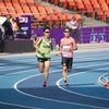 ガイドの堀越選手（左）と唐澤選手（右）