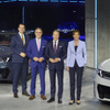 BMWグループがハンガリー・デブレツェンに建設した最新工場を開所
