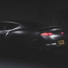 ベントレーの新型車のティザー