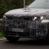 BMW iX5 次世代型のプロトタイプ