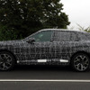BMW iX5 次世代型のプロトタイプ