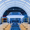 BASF Oxsilan薄膜前処理、CatoGuard 800 eコート、水性プライマー、水性ベースコート、2液性クリアコートを施したフルアルミカーボディ