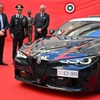 イタリア国家憲兵隊カラビニエリがマセラティ『MCPURA』とアルファロメオ『ジュリア クアドリフォリオ』導