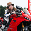 ことりちゃんとドゥカティ パニガーレV2S