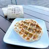 焼きたてのワッフル