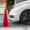 左前の死角となる部分に三角コーンを設置した時の見え方をテスト