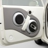 U3-Xを装着したEV-Nのドア