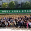 中国・杭州での植樹プロジェクト参加者