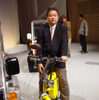 【実物大チョロQ第二弾】ある時は自転車、ある時は電動バイク--それが『トゥー』