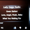 Pandoraをストリーミング再生中の画面。再生中の楽曲が気に入った場合は親指を立てているアイコンを押す。気に入らない場合はその逆を押す