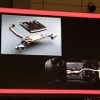 チタン製専用マフラーと、その装着したところの車体底面の様子