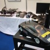 ドライカーボンを専門に手がけるフューチャーズクラフトの展示。モータースポーツ用パーツも多く手がける
