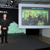 CR-Zと機種開発責任者の友部了夫さん