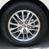 標準装着タイヤのダンロップ「SPスポルト230」サイズは215/60R16 95Vだ