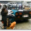 YMG1、痛車施工実演ショー（動画スクリーンショット）