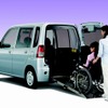 三菱トッポ車いす仕様車（ニールダウン式）