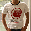 ユニクロとのコラボTシャツ