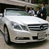 メルセデスベンツの4人乗りオープンモデル「E350カブリオレ」発表