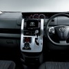 ヴォクシー ZS (7人乗り・2WD)