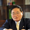 「残念な結果になった」社民党の閣外離脱を話す亀井金融担当相（6月1日・大臣室で）　撮影＝中島みなみ