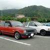 KP61スターレットやAE86カローラレビンも参加