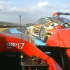 アウディR15　BMWアートカーを追い越し失敗（画像は動画キャプチャー）