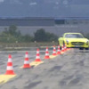 SLS AMG E-CELLをデビッド・クルサードが試乗（画像は動画キャプチャー）
