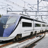 成田スカイアクセスを走る新型スカイライナー（AE形）　提供＝京成電鉄