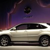 トヨタ、「レクサス」車開発は専任で!!---レクサスセンター設立