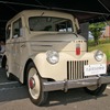 ナンバープレートにも書かれている型式「E4S-47I」は、「電気」「4ドアセダン」「1947年」「第一号車」の意味だそうだ