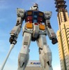 東静岡の実物大ガンダムに赤いシャア専用ザクがARで登場