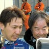 GT500レース2のポール獲得を喜ぶ、松田と星野一義インパル監督