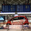 成田空港に展示されるi-MiEV