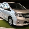 日産セレナ