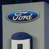 フォードの純正家庭用充電器。簡単に取り外しができる