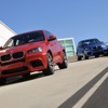 X5M（青）とX6M（赤）