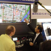 【東京ショー2003速報】世界初の渋滞予測機能ナビを体験しよう