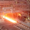圧延再開した住友金属鹿島製鉄所熱延工場（4月12日）