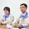 市光工業 生産技術開発部の中居達郎氏（右）と山松徹氏