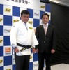 吉田監督（向かって左）と西川社長