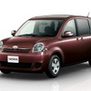 トヨタ・シエンタX“Lパッケージ”（2WD、マールンブラウンマイカ、オプション装着車）