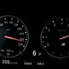 BMW M5 次期型、300km/hオーバーでコーヒーブレイク？［動画］