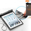 3.5mmステレオミニジャックと付属の防水イヤホン（iPadは別売） 3.5mmステレオミニジャックと付属の防水イヤホン（iPadは別売）